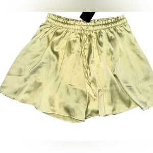 NWT Mystree Silky Green Flowy‎ Shorts